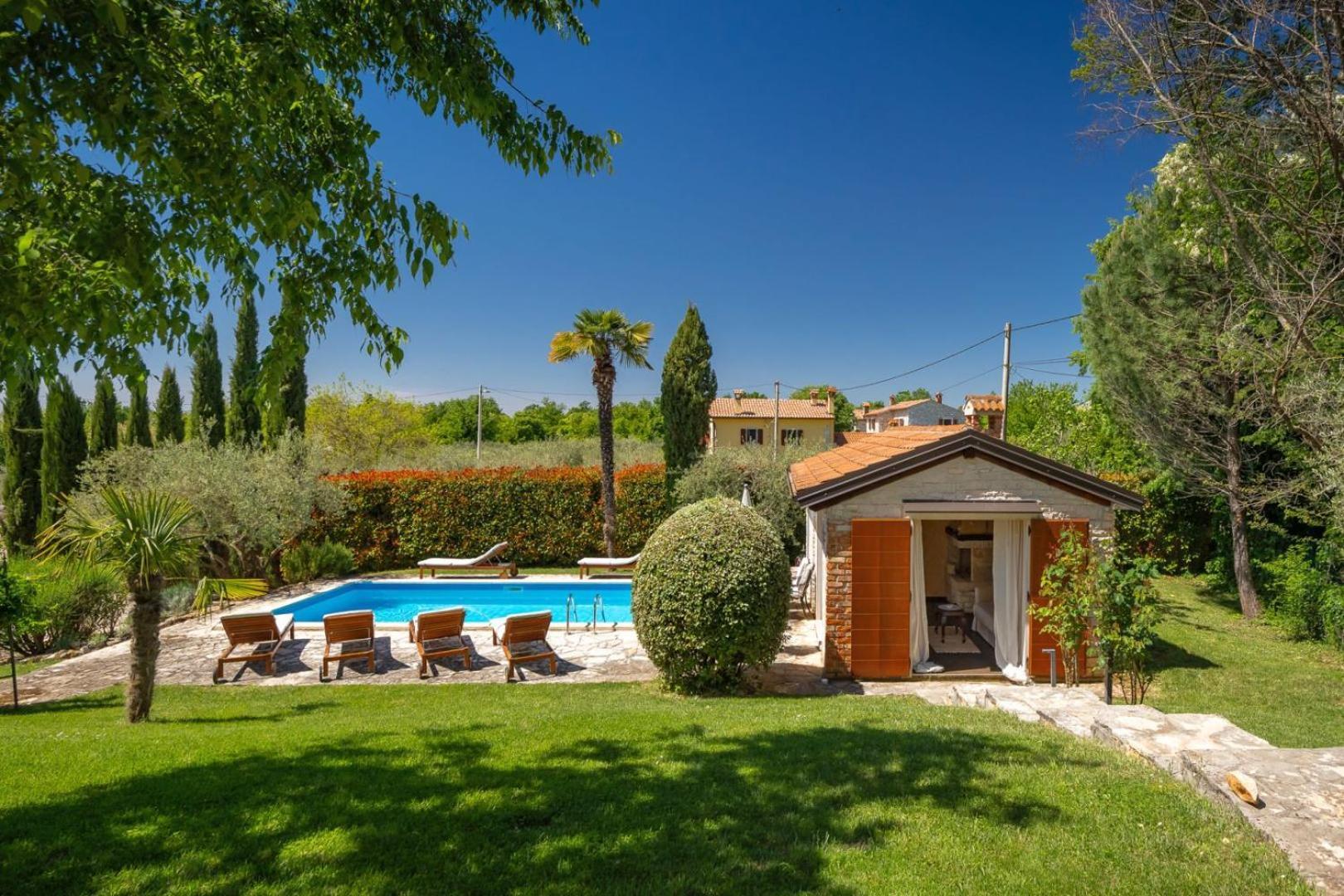 Rustic Villa Cehici With Pool In Sveti Lovrec Jehnici Kültér fotó