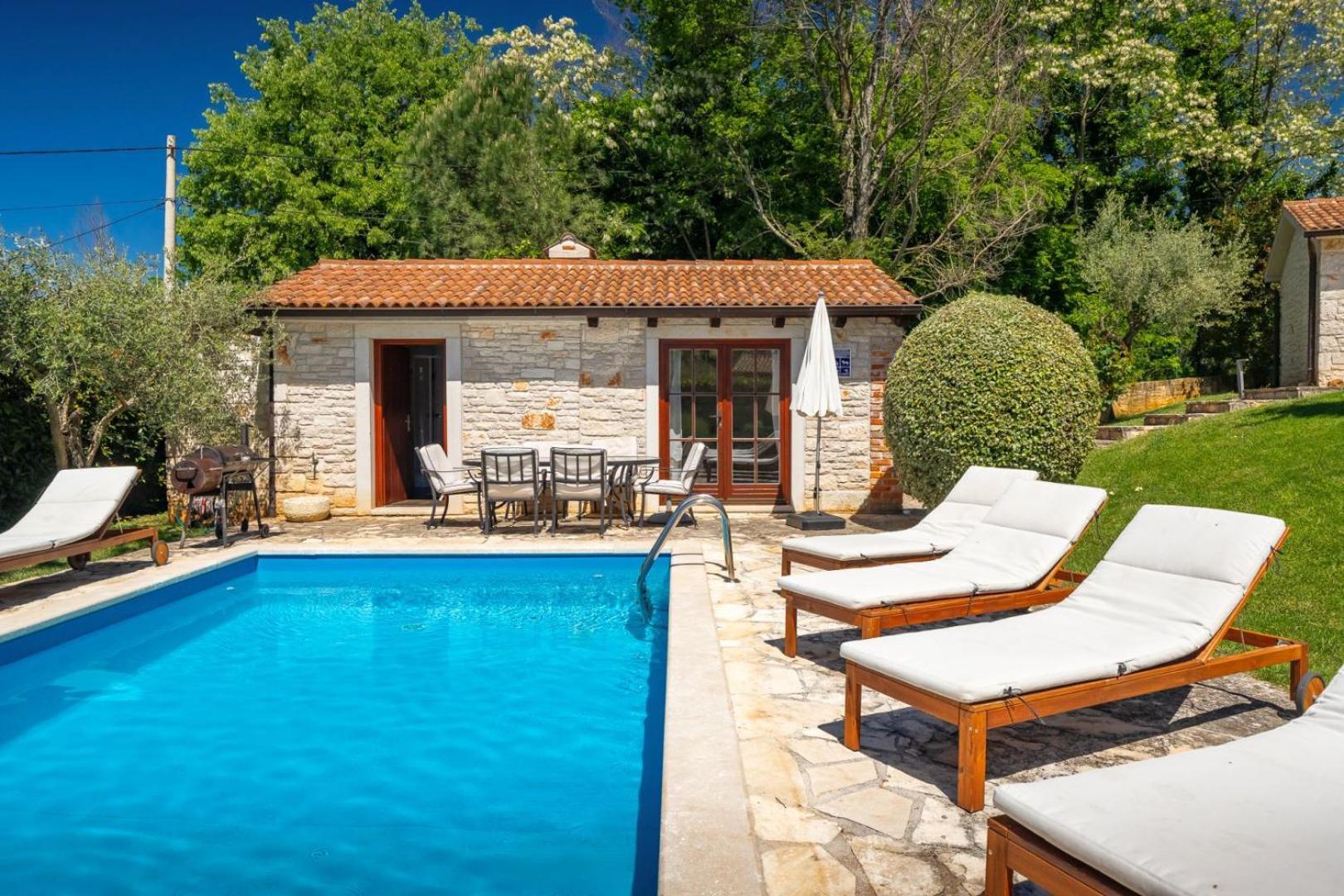 Rustic Villa Cehici With Pool In Sveti Lovrec Jehnici Kültér fotó