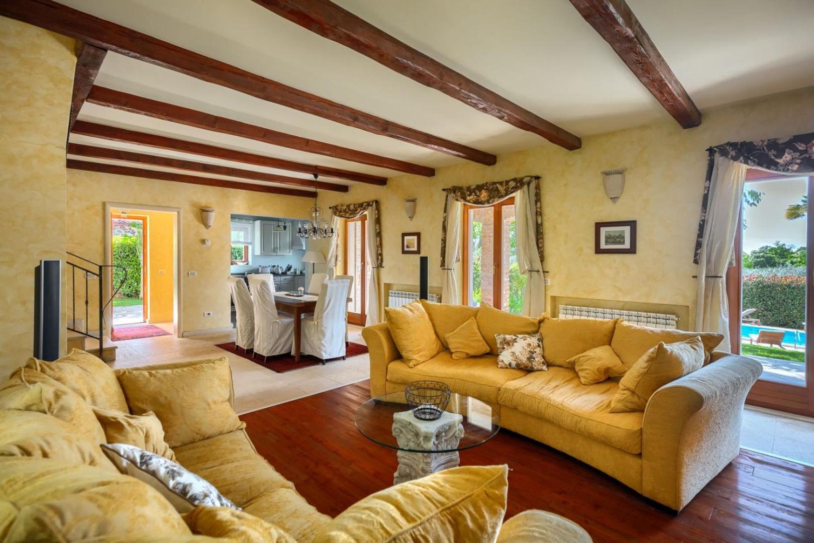 Rustic Villa Cehici With Pool In Sveti Lovrec Jehnici Kültér fotó