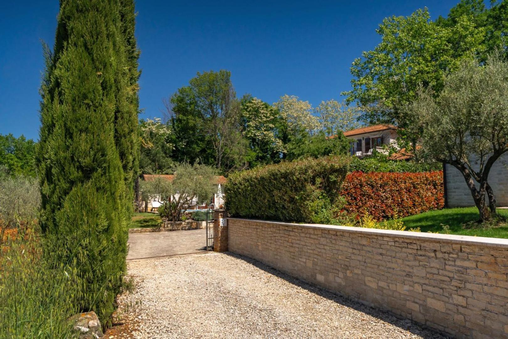 Rustic Villa Cehici With Pool In Sveti Lovrec Jehnici Kültér fotó