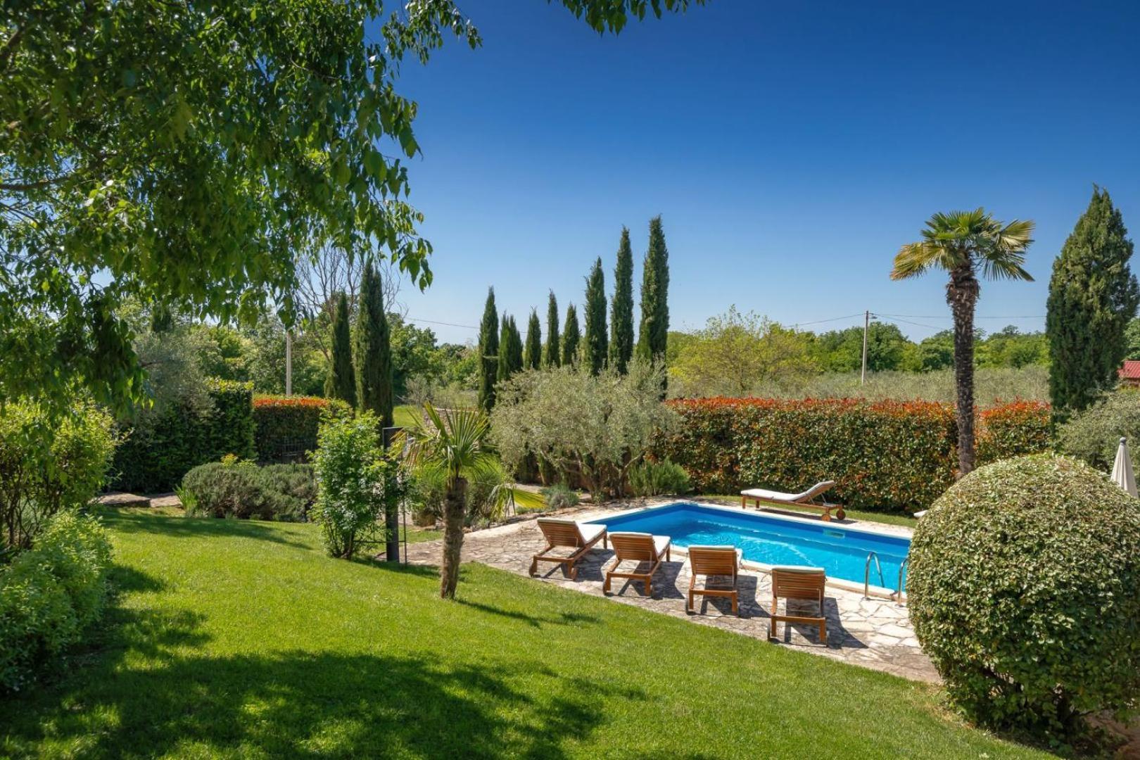 Rustic Villa Cehici With Pool In Sveti Lovrec Jehnici Kültér fotó