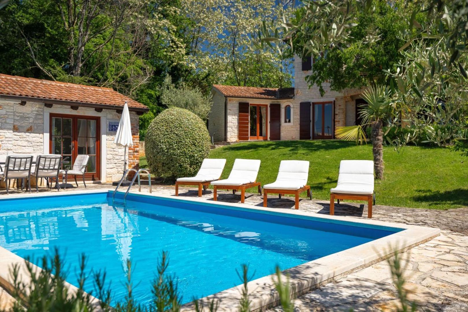 Rustic Villa Cehici With Pool In Sveti Lovrec Jehnici Kültér fotó